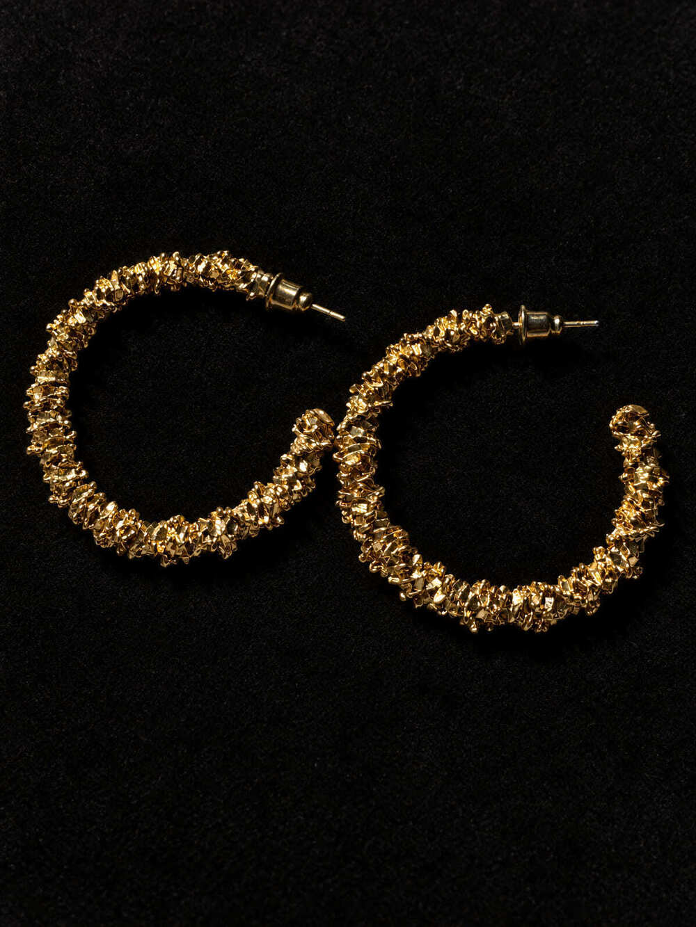 ⚜️ Gold-Tone Nugget Hoop Earrings | Brutalist-Style | Statement 💗